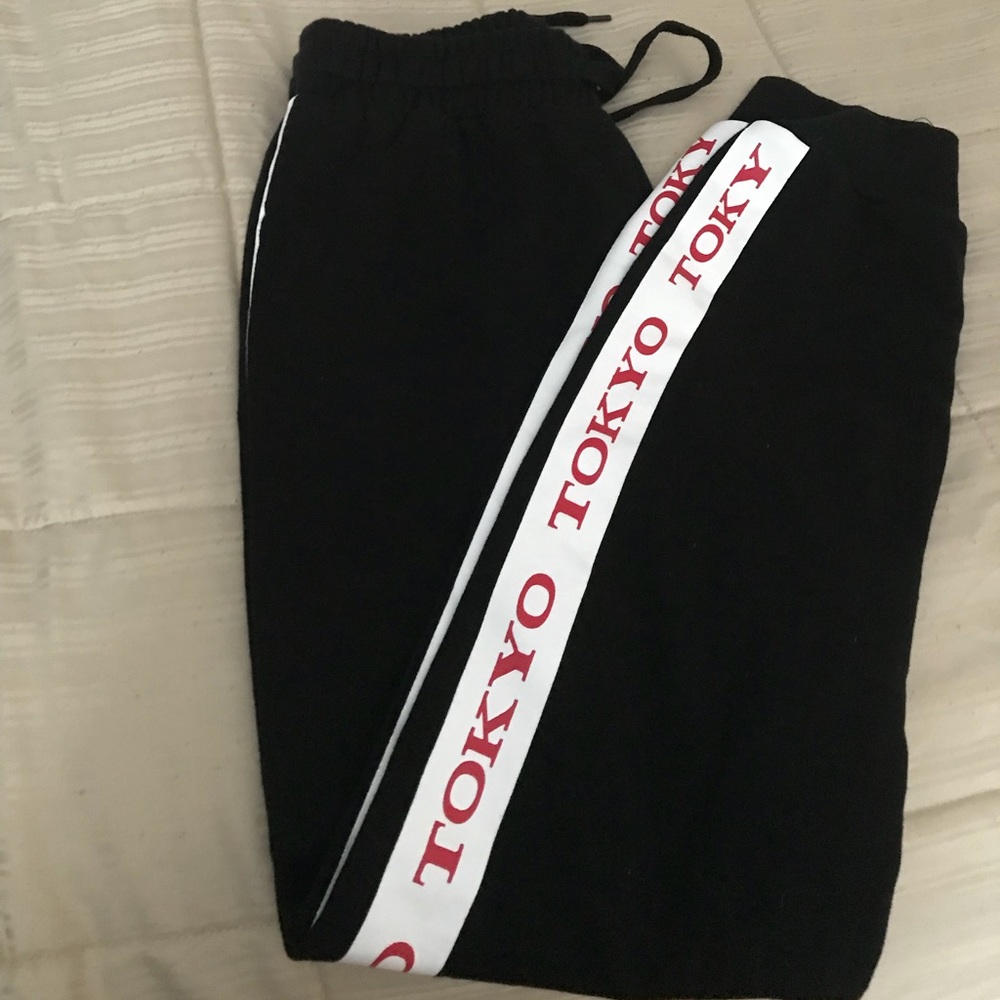 Tokyo Sweatpants - Picture 3 of 3